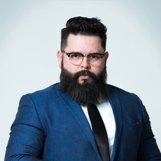 Iván Fernández - Fundador y Director General